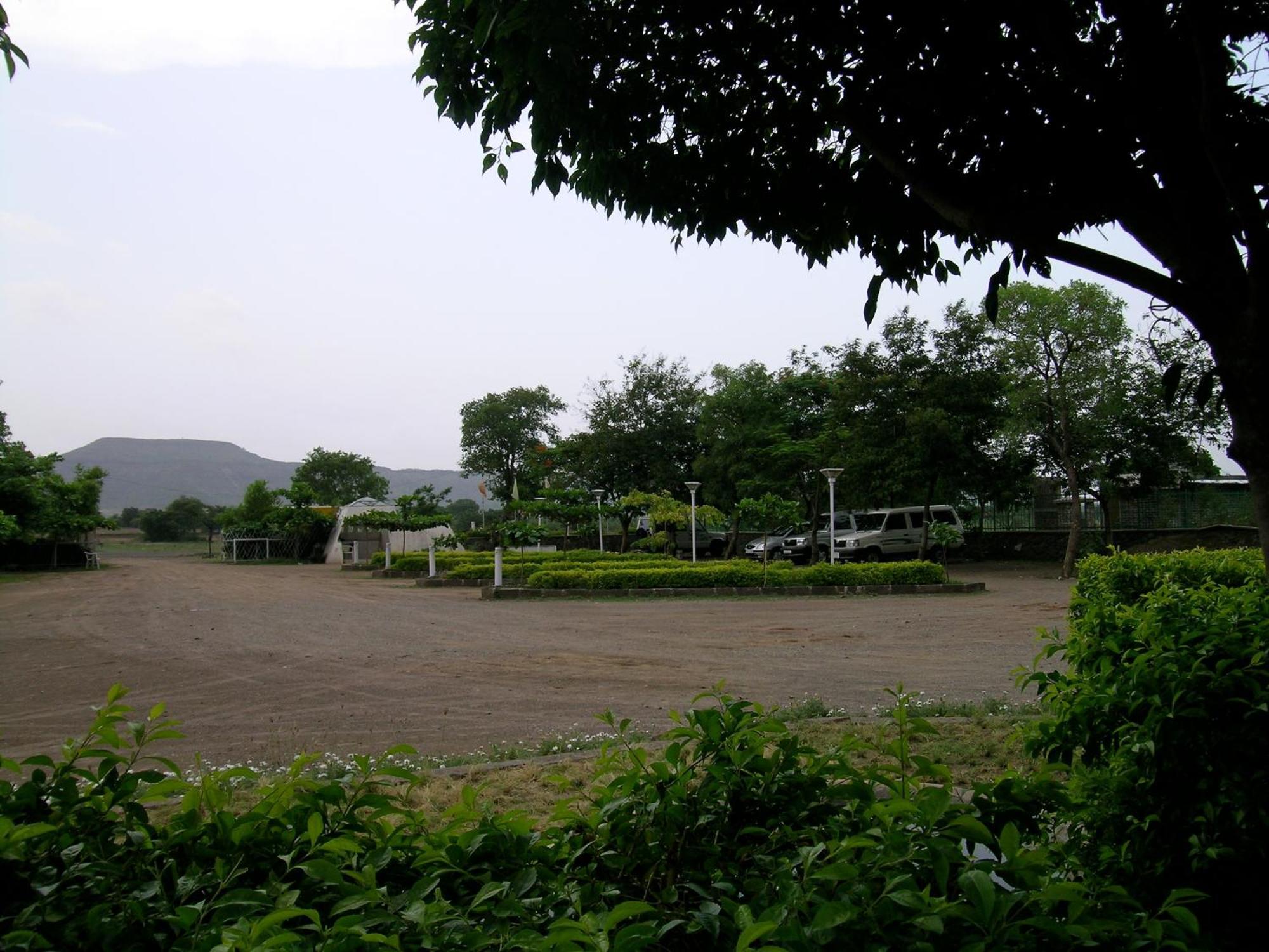 The Meadows Resort And Spa Aurangābād Exterior foto