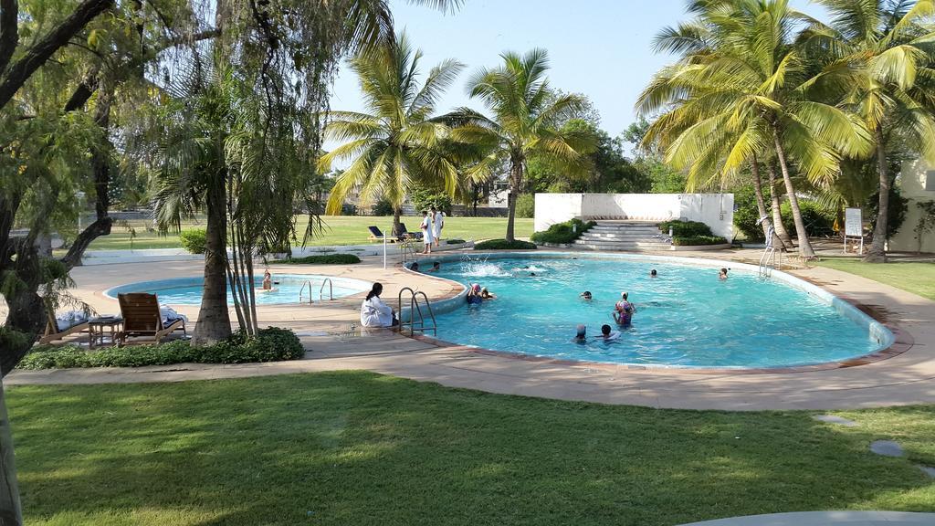 The Meadows Resort And Spa Aurangābād Exterior foto