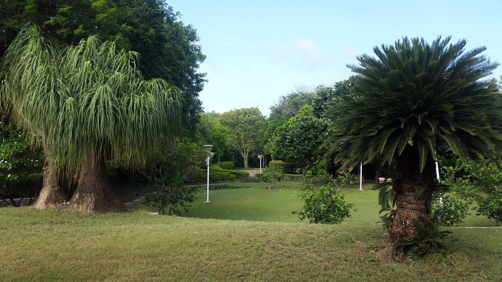 The Meadows Resort And Spa Aurangābād Exterior foto