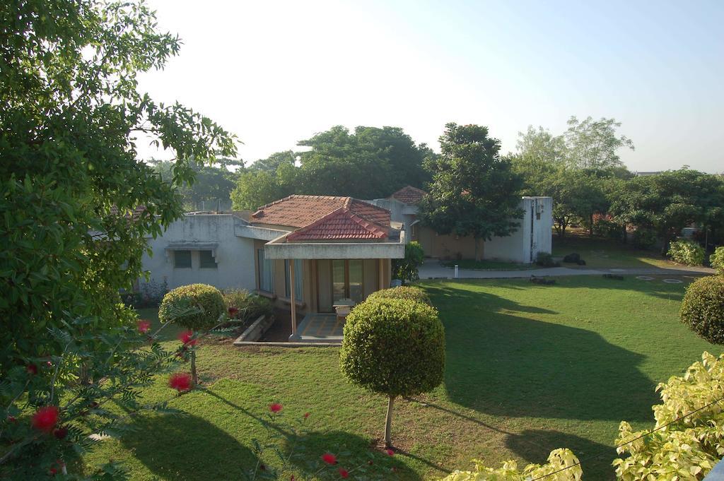 The Meadows Resort And Spa Aurangābād Exterior foto