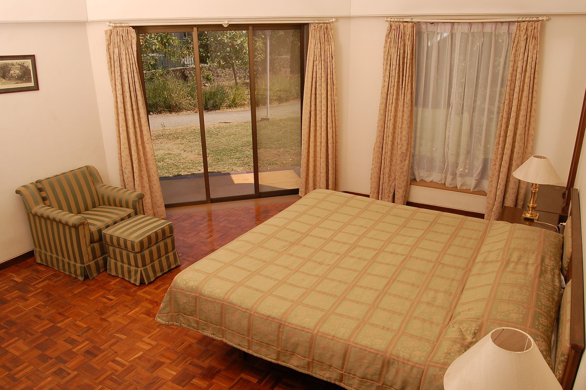 The Meadows Resort And Spa Aurangābād Habitación foto